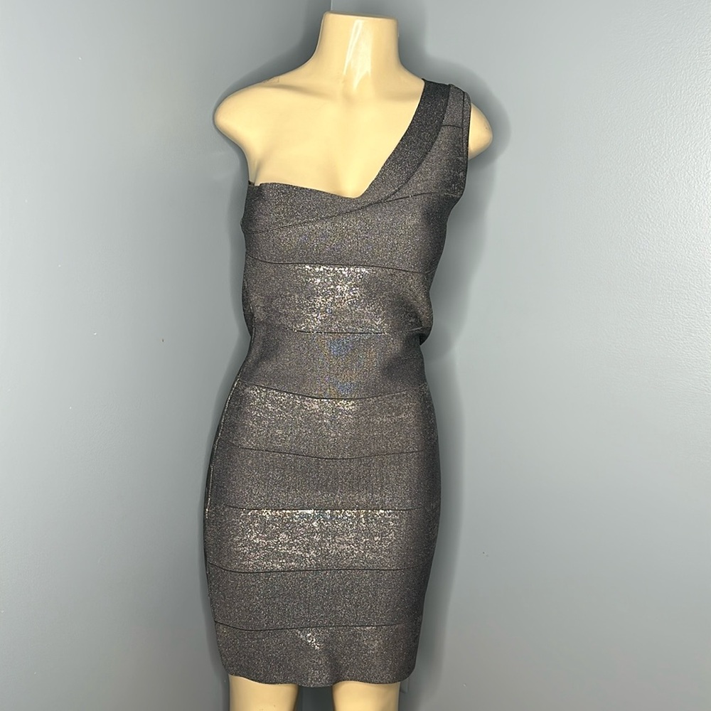 bebe lurex foil print bandage dress silver color one shoulder size M